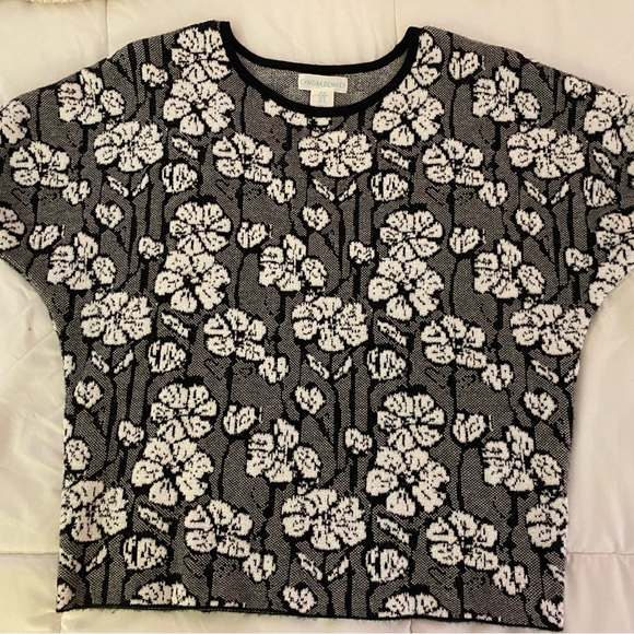 Cynthia Rowley Black and White Floral sweater - Picture 3 of 10